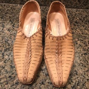 Via Spiga woven Tan Leather Shoe Size 6